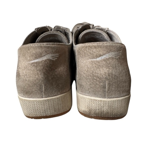 Dansko Olisa Sneaker in Stone Canvas, Size 40 (9.5-10) - Picture 5 of 8
